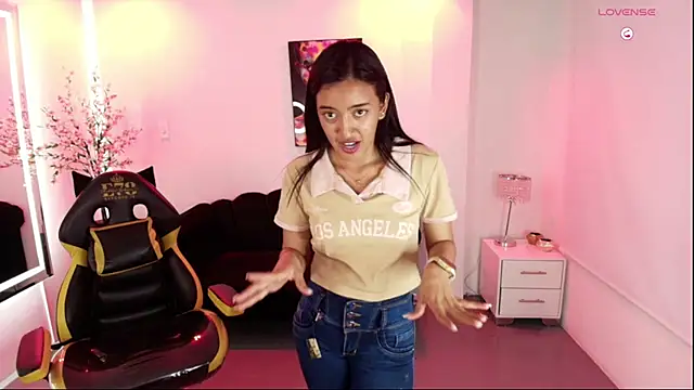 Zoe_M00n webcam