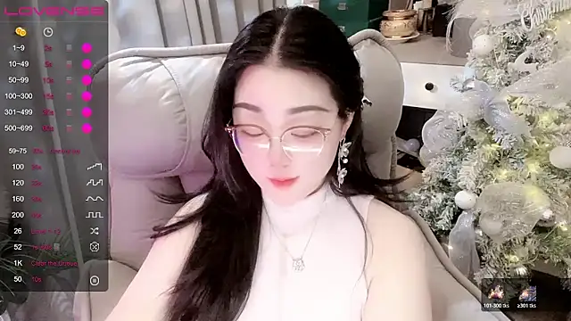 Monica-666888- webcam