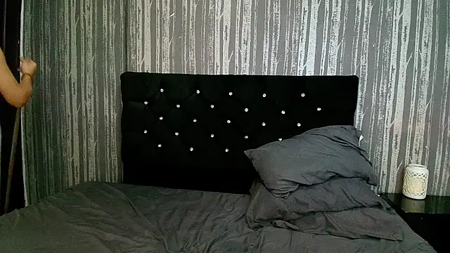 Alicee_Moonn webcam