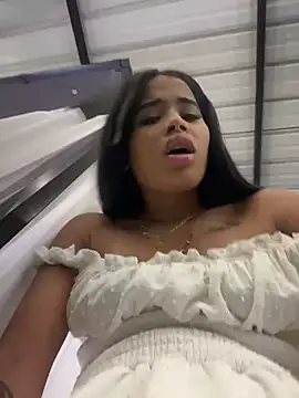 EmmaExoticaXXX webcam