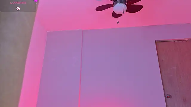 lexielancaster_cr webcam