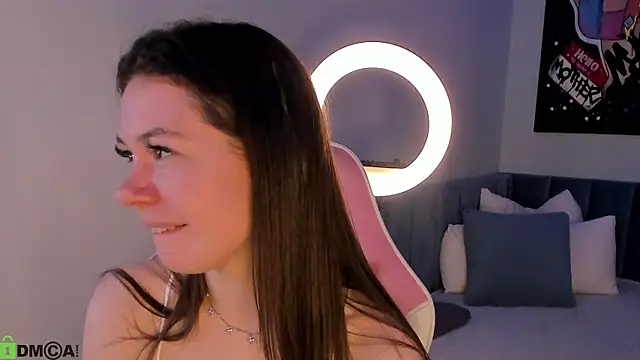 Nicole_Charm webcam