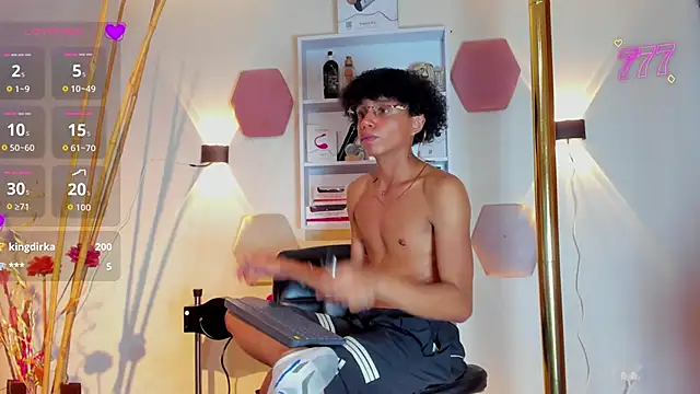 _taylor_black webcam