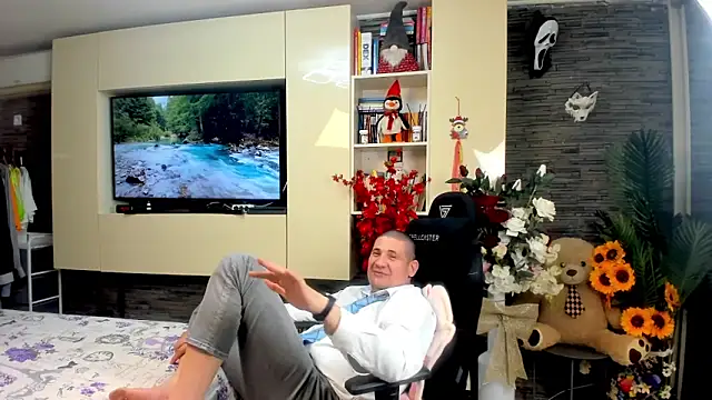 SpartacusDaddy48 webcam