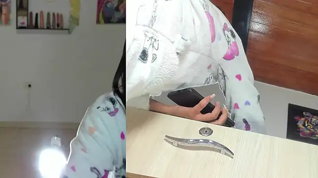 bella__funny webcam
