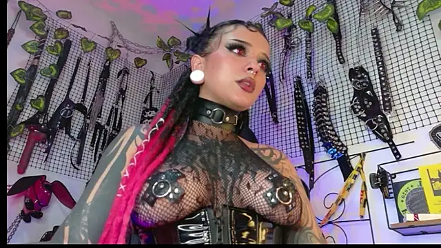 Agatha_BDSM webcam