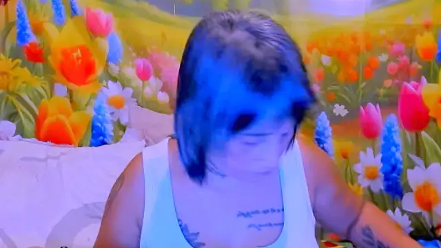 indianroxy webcam