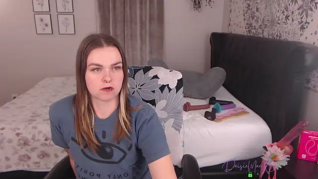DaisieMaeXO webcam