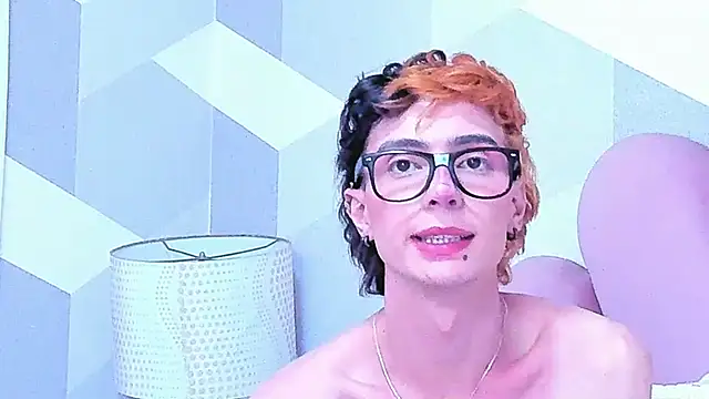 KylieMonnett webcam