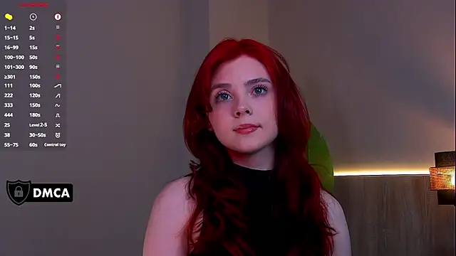 Nora__Ray webcam