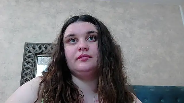 SaraElise webcam