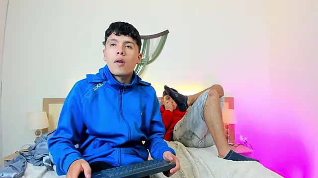 hoot_booys_ webcam