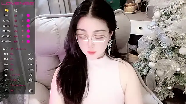 Monica-666888- webcam