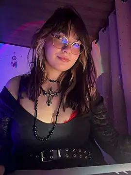 QueenOfBeherits webcam