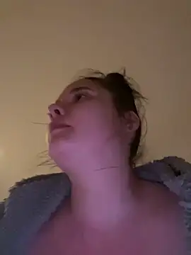 Poppylooloo webcam