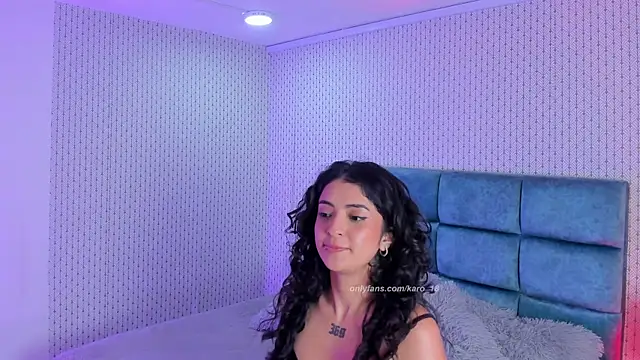 karoliine_jones webcam