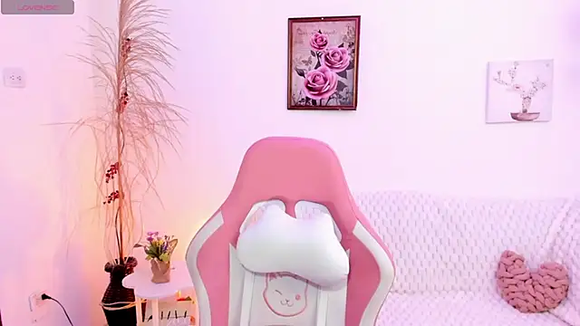 EmmaMyers1 webcam