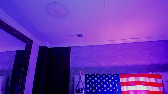NaomySakura webcam