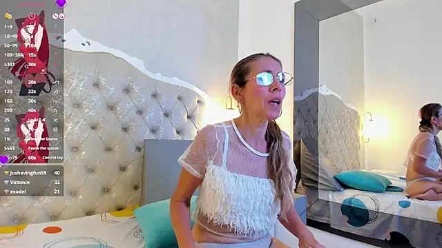 KristalMature webcam