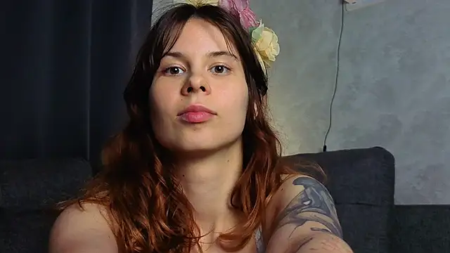 GirlNextDoorTV webcam