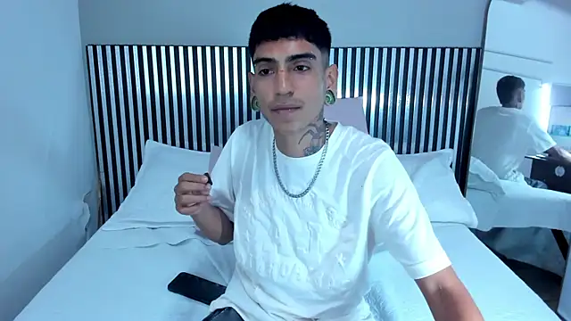 Alessandro_Blake webcam