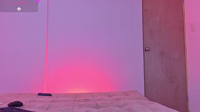 lexielancaster_cr (T teen) - SHOW MY BIG BALLS 🍒
