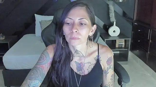 dark_gotica webcam