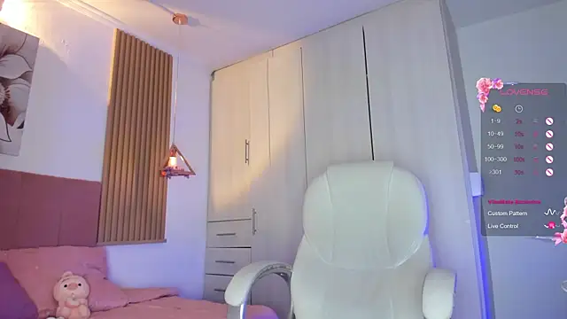 mia_nevaeh webcam