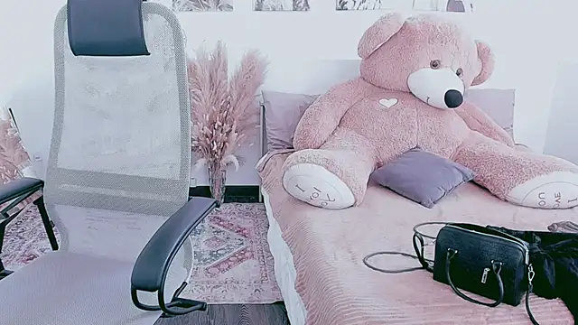 DiaAngell webcam