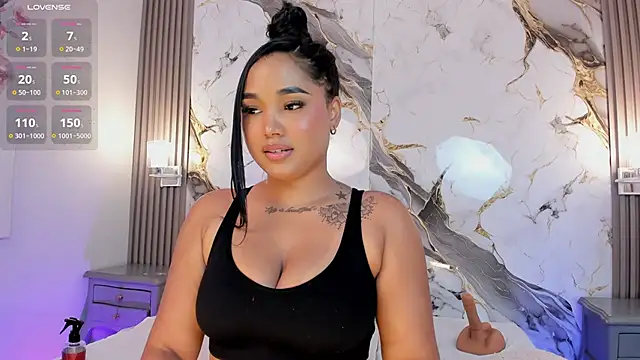 TianaaJackson webcam