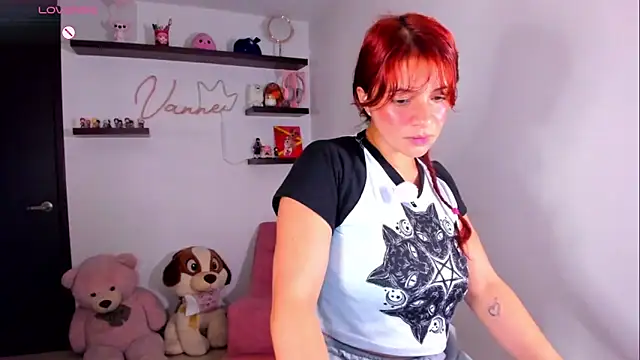 Vannessa__Shy webcam