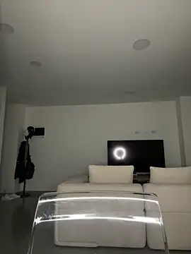 Curlyierr webcam