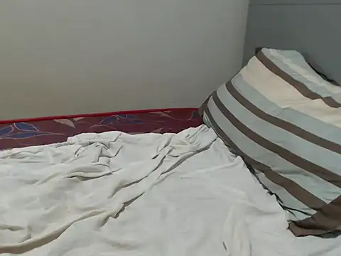 candylovesu2 - CandyLovesU2's free webcam - UK Sex Cams