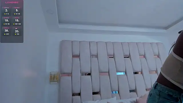mia_schwarz webcam