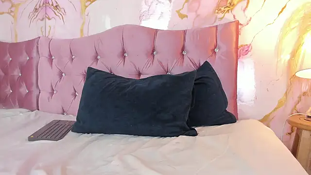 KARINAJTORRES webcam