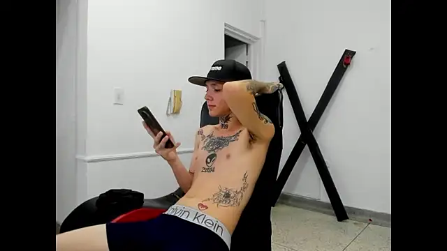 StraightBoy_Nick webcam