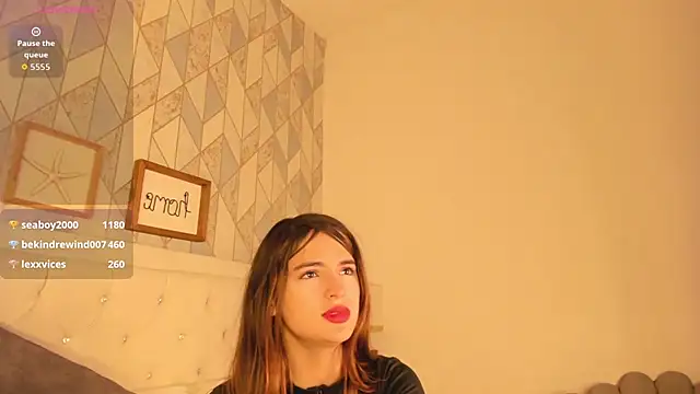 luna_forever7 webcam