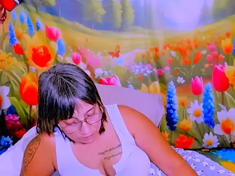 indianroxy webcam