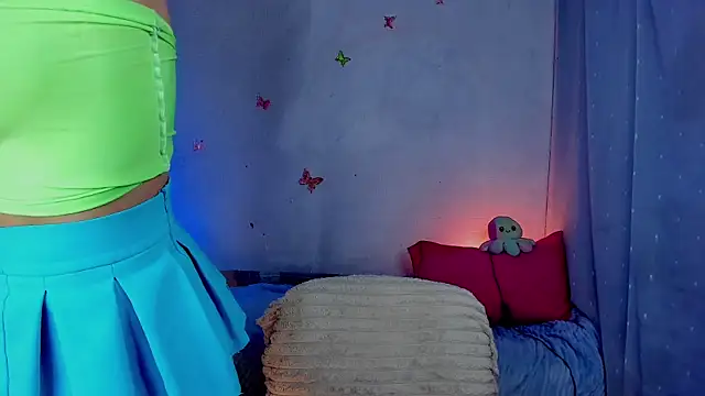 YourLizzyDoll webcam