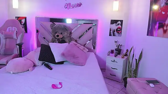 Karly_moon webcam