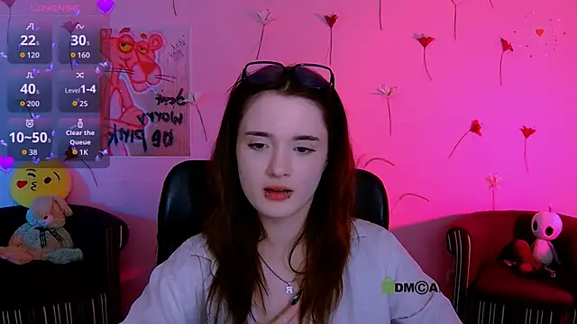 liana_kisses webcam