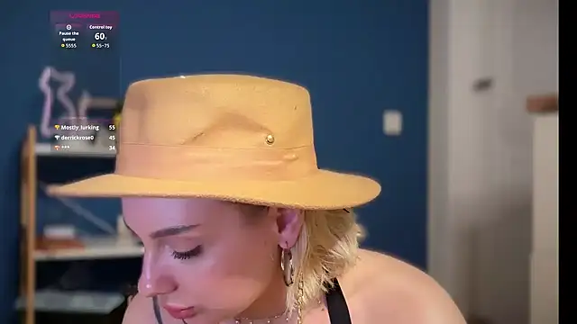 mari_grey