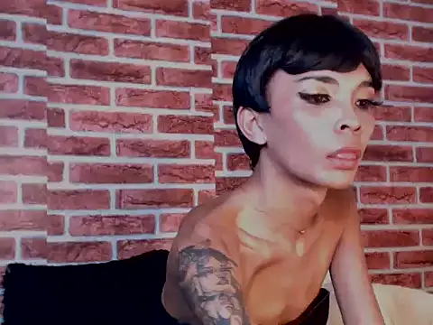 PHLauraLove webcam