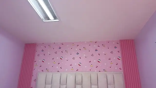 sarita_09_s webcam