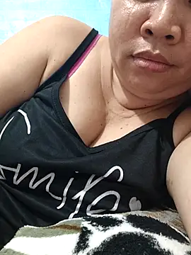 Sweetlorie_83 webcam