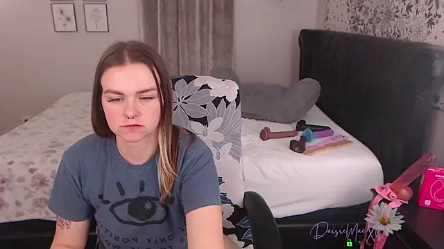DaisieMaeXO webcam