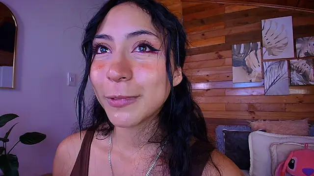 amber_curly webcam
