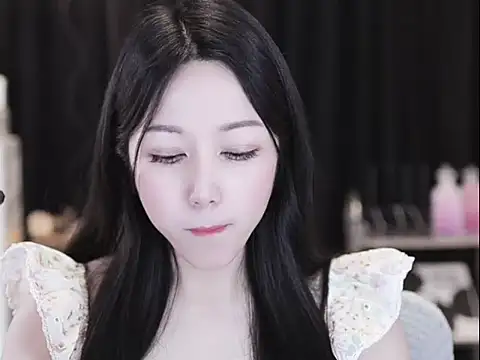 Nuyoah-77 webcam