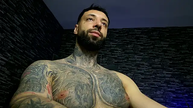 MasculineGuy99 webcam