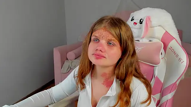 ChloeHalses webcam